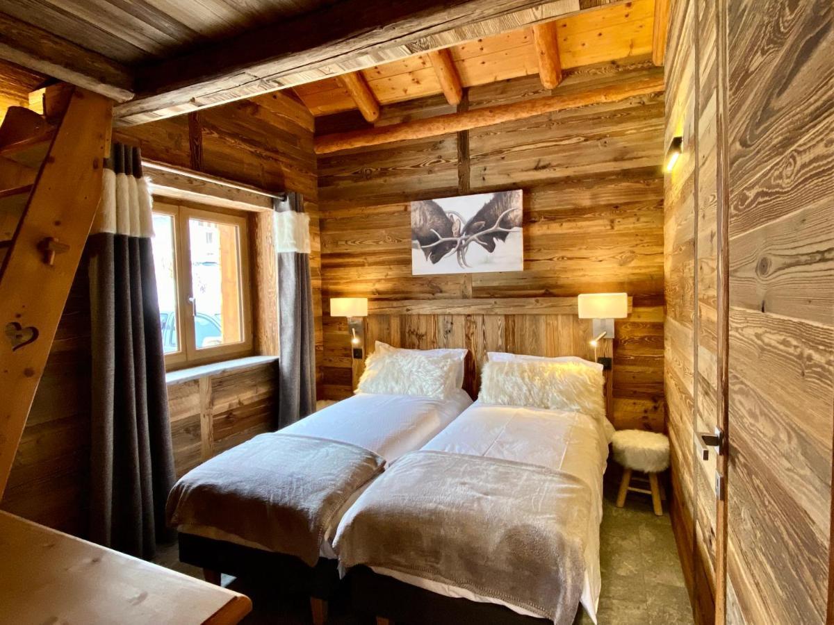 Chalet Les Cocales Residence Sejour Et Nuitees B&B - Appartement Pin Cembro Bessans Bagian luar foto